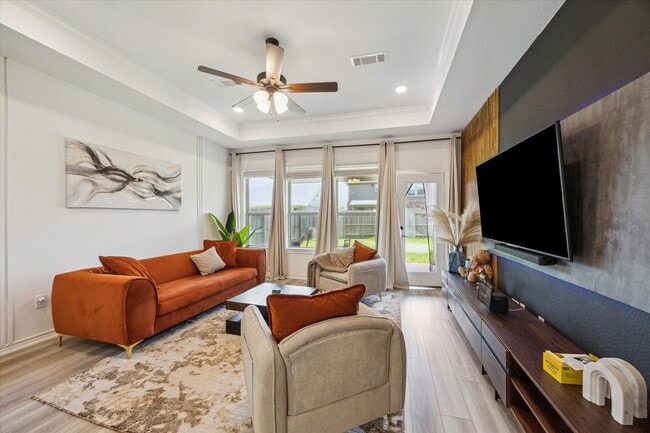 Primary Photo - 1380 Grass Bnd Dr