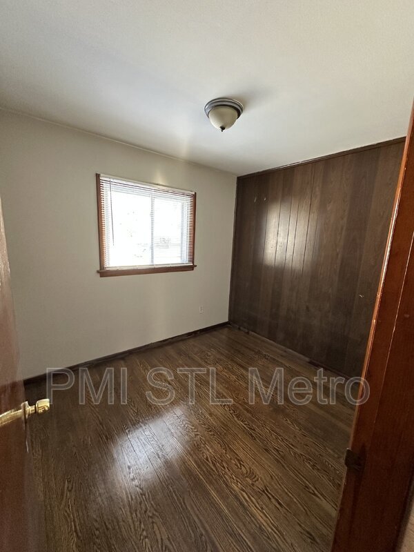 Building Photo - 1450 Fairmeadows Ln