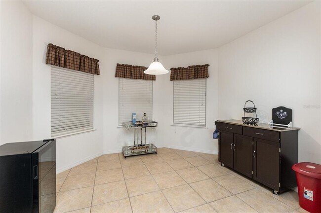 Building Photo - 1569 Tamarind Rd