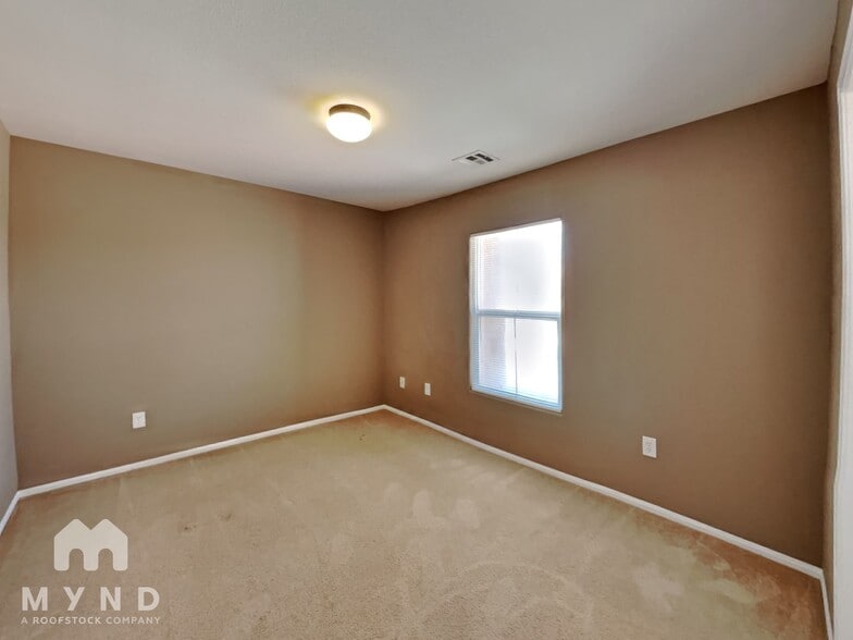 Building Photo - 6589 Pacific Screech Pl