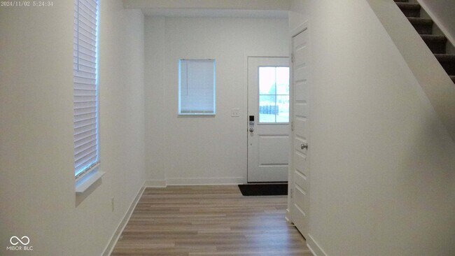 Building Photo - 5916 Sunstone Rd