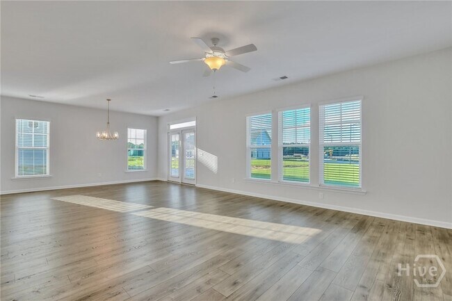 Building Photo - 10 Ashmont St