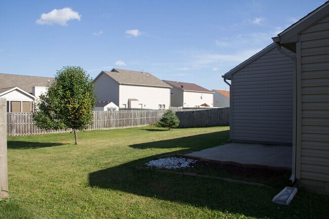 Building Photo - 3955 Druze Ave