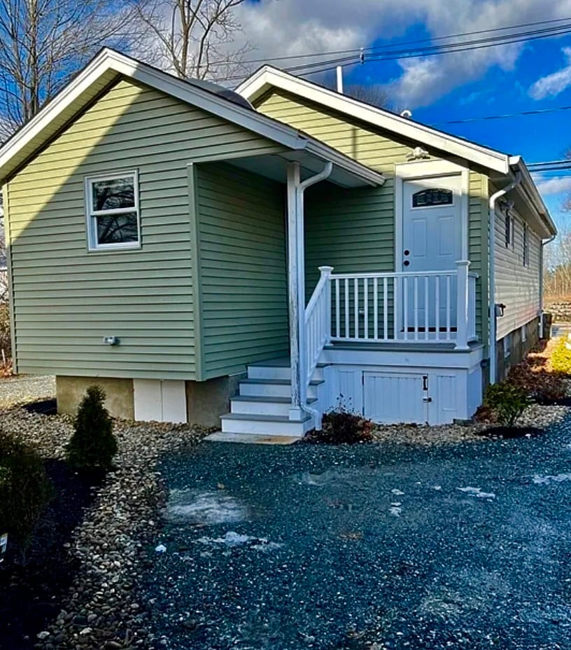 Building Photo - 70 Burroughs Rd
