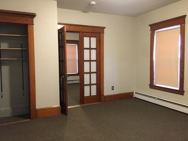 Building Photo - 278 E Main St