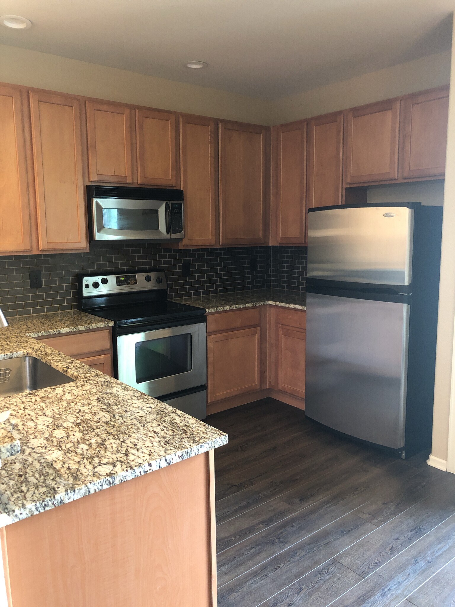 Kitchen - 4443 S Independence St