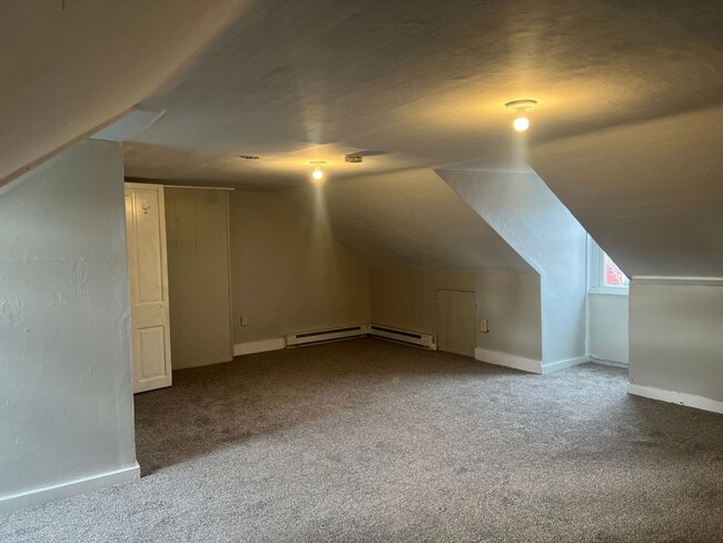 Building Photo - Recently Remodeled 4 Bedroom, 1.5 Bathroom House In Lancaster City