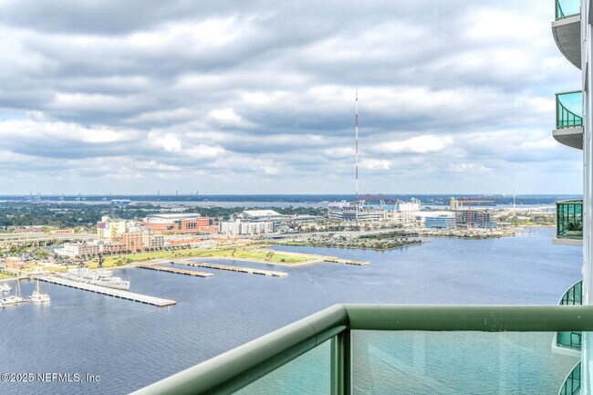 Building Photo - 1431 Riverplace Blvd
