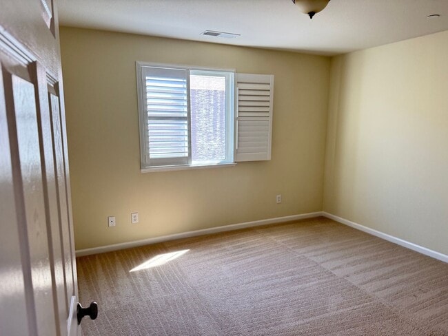 Building Photo - 1427 Wyndham Ln
