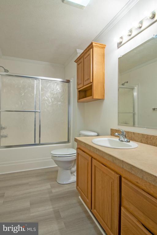 Building Photo - 192 Daffodil Dr