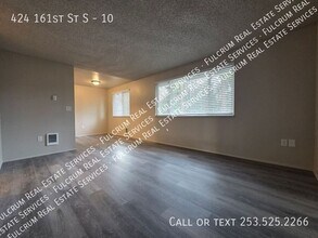 Building Photo - 424 161st St S