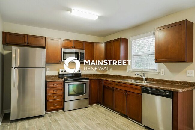 Building Photo - 3 Bedroom Pet-Friendly Home in KNIGHTDALE, NC with Main Street Renewal
