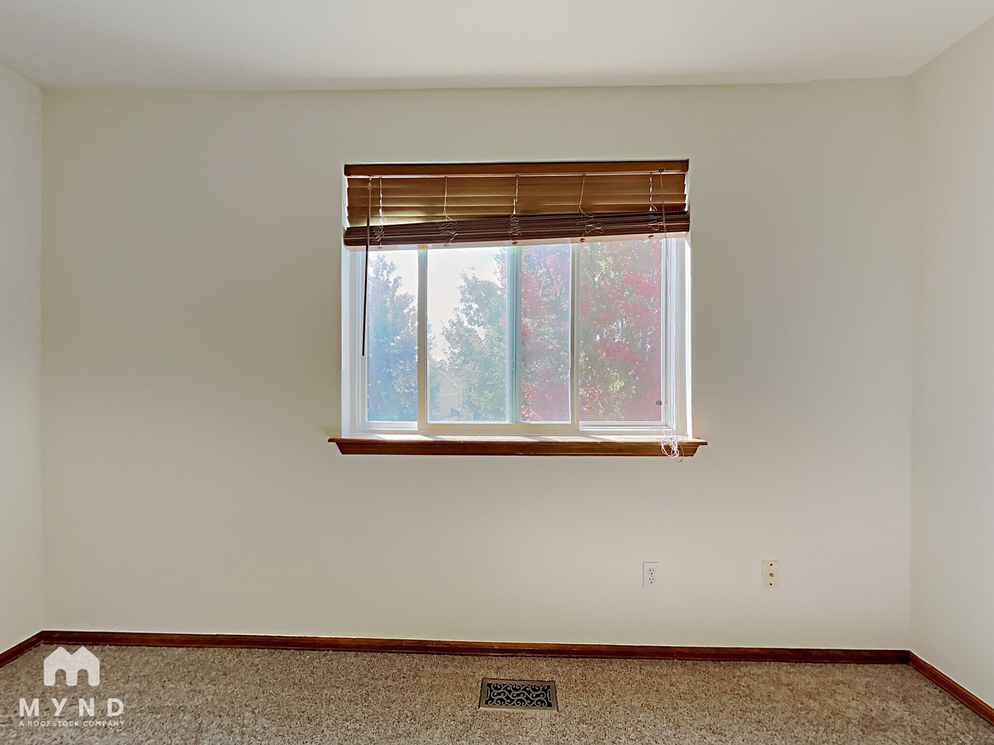 Building Photo - 5839 Instone Cir