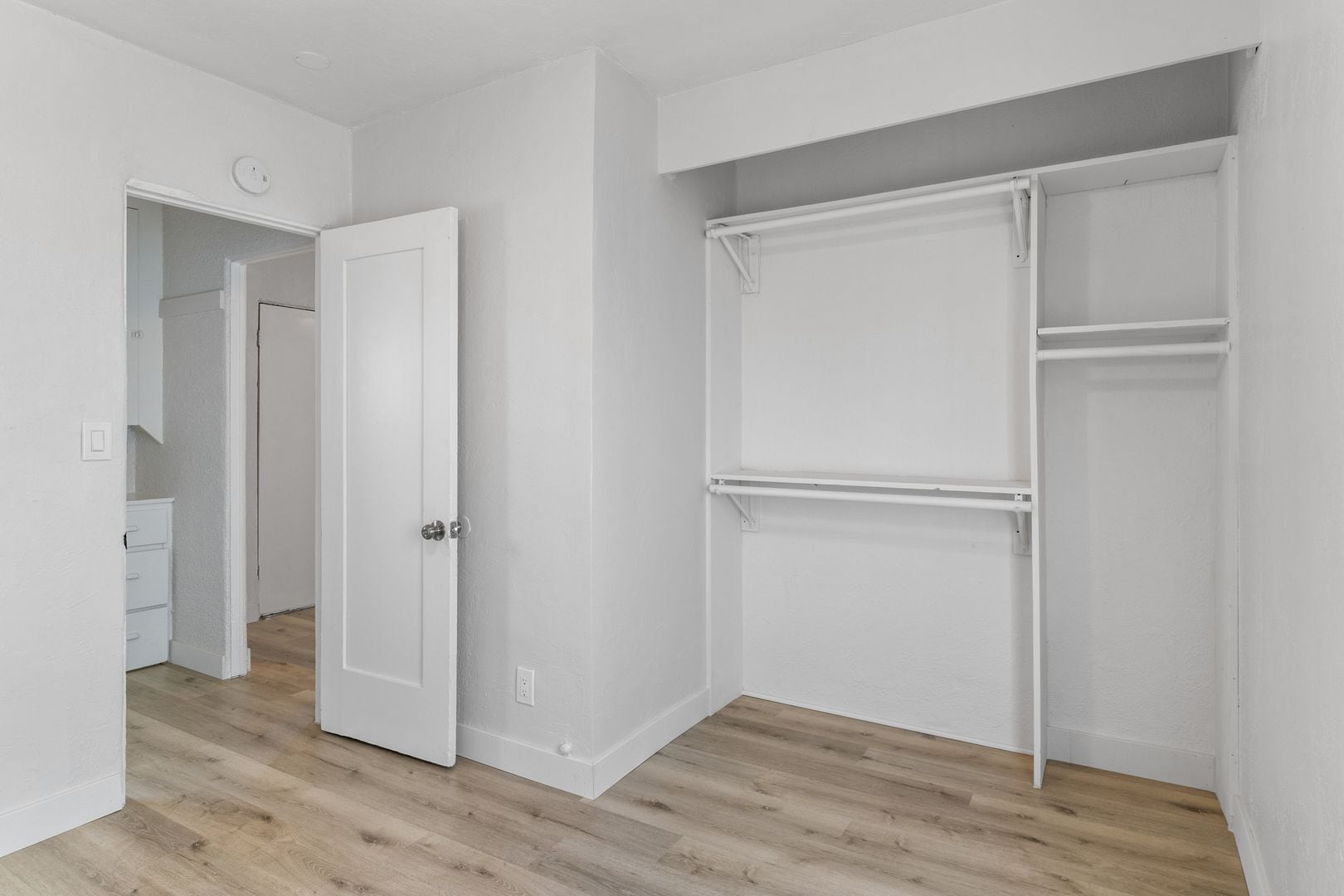 Building Photo - 2652 E 15th St