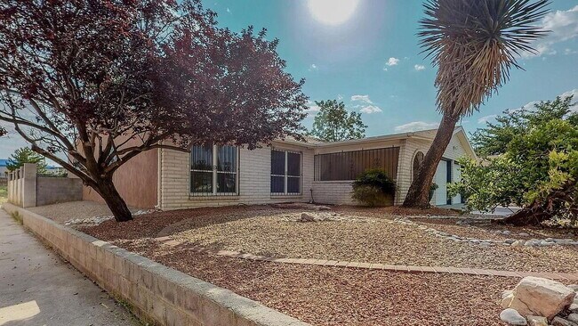 Building Photo - Single Family Home