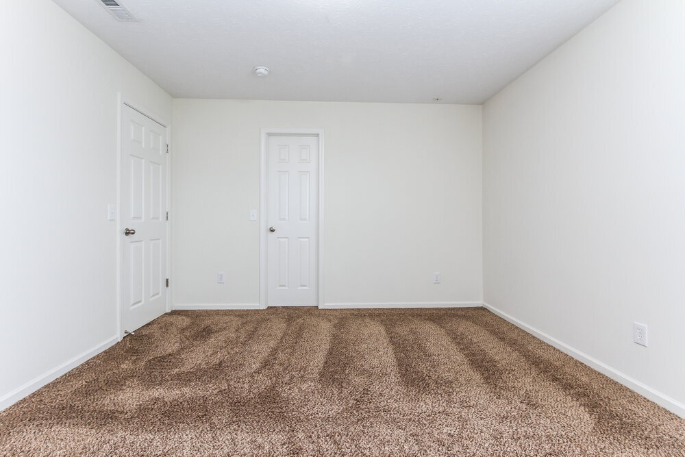 Building Photo - 10783 Standish Pl