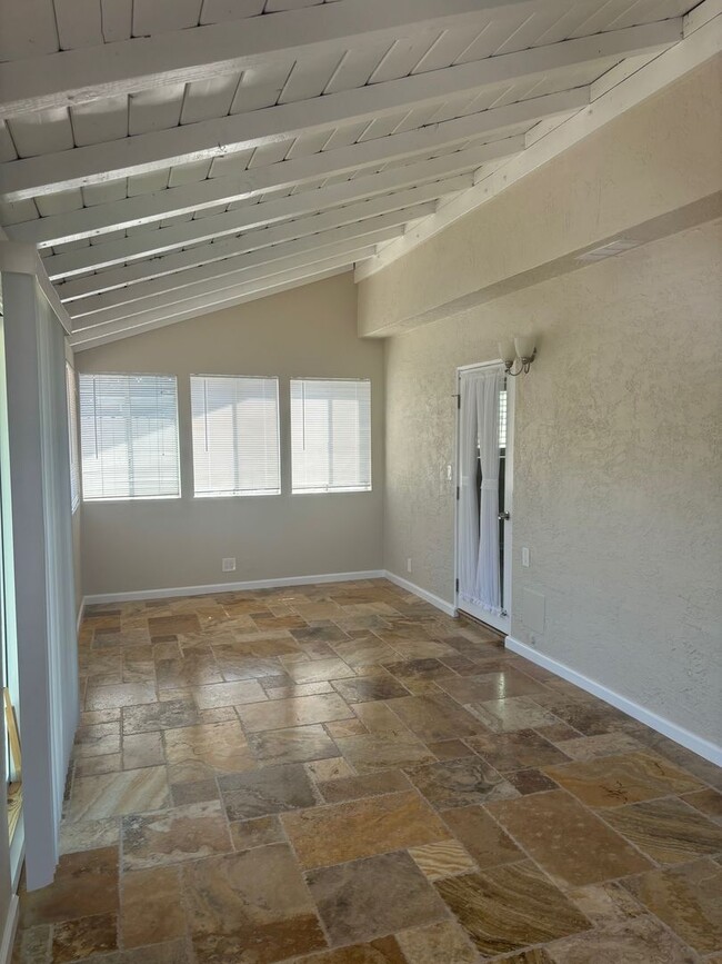 Building Photo - Lovely San Marcos Home