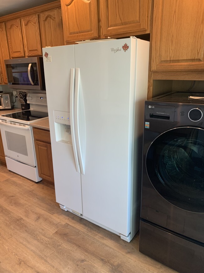 Brand new washer/dryer - 10309 Waterbird Way