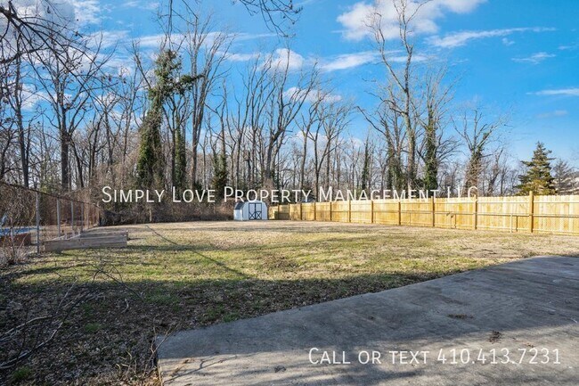 Building Photo - 7709 Ravine Dr
