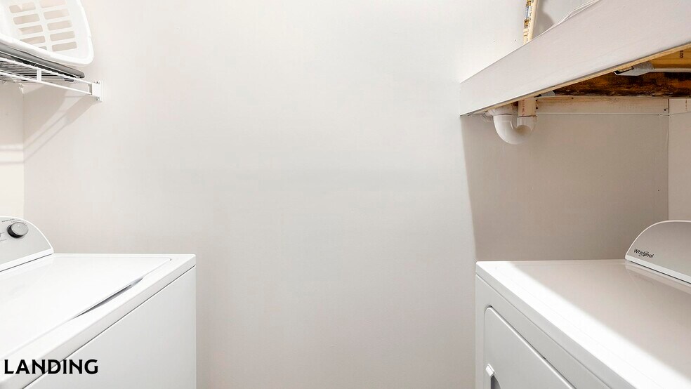 Building Photo - 560 Jack Clift Blvd