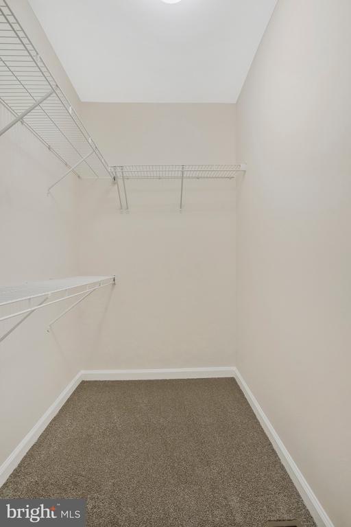 Building Photo - 1612 Fernwood Dr
