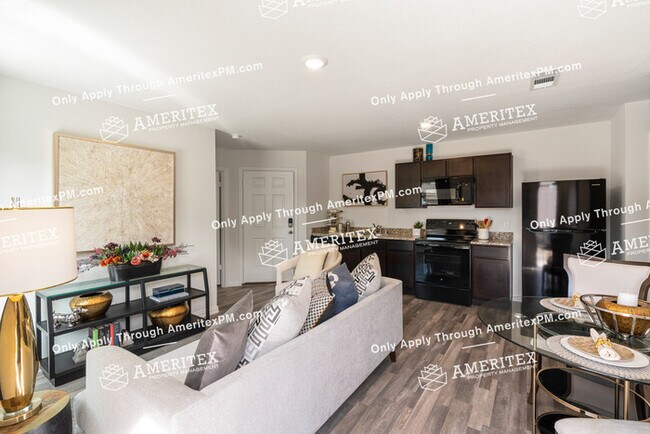 Building Photo - 8837 Crestview Dr