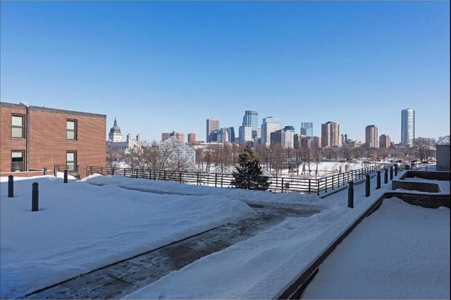 Building Photo - 1Bd/1Ba with Heated Parking, Stainless Steel Appliances, and Pool Access