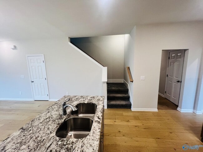 Building Photo - 16423 Demi Dr