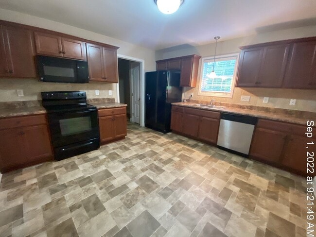 Building Photo - 220 Tactical Dr