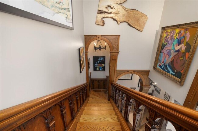 Building Photo - 60 Old Beach Rd