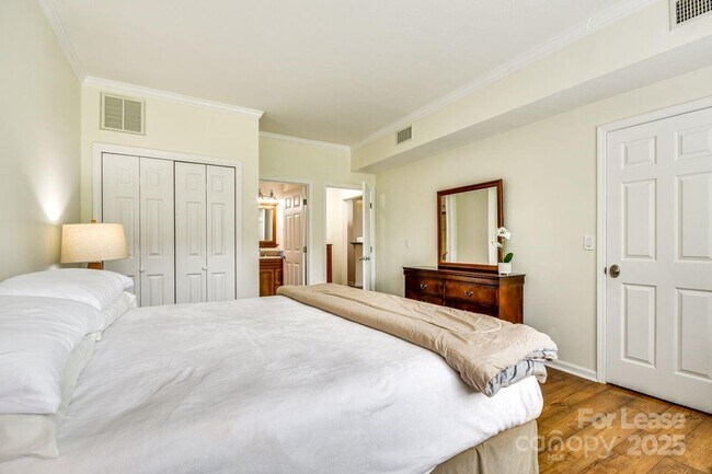 Building Photo - 220 Stoney Fls Lp