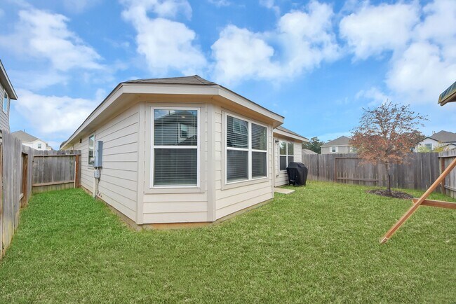 Building Photo - 3702 Cub Dr
