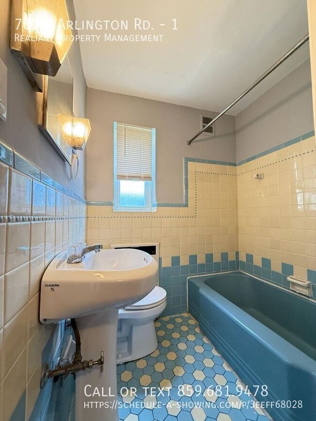 Building Photo - 701 S Arlington Rd