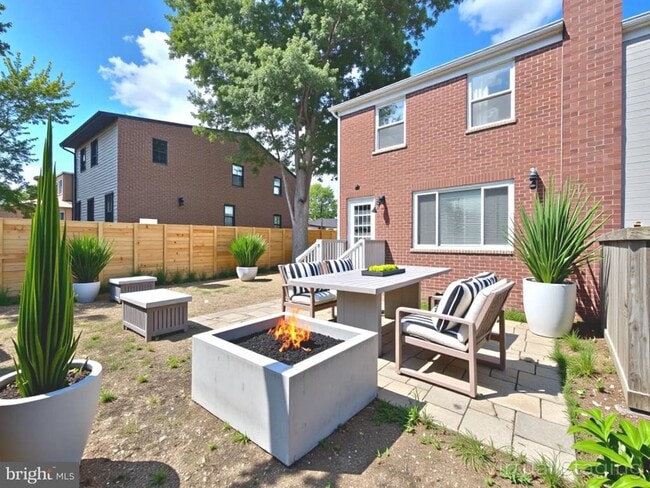 Building Photo - 3109 Mosby St