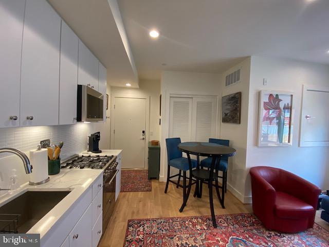 Building Photo - 1775 Swann St NW
