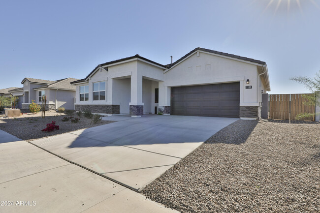 Building Photo - 1133 W Descanso Canyon Dr