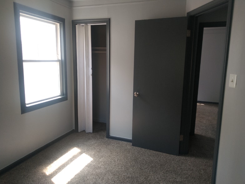 Building Photo - 21054 Ehlert Ave