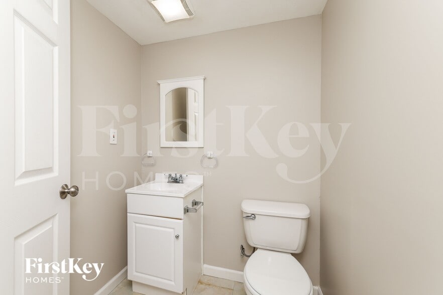 Building Photo - 40 Sprucewood Ct