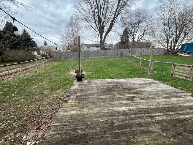 Building Photo - 6209-6211 Hipps Hollow