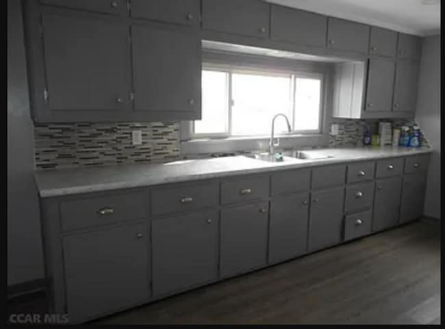 Building Photo - Great 3-Bedroom Home in Centre Hall