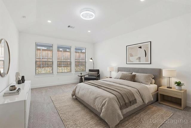 Building Photo - 1004 Rebecca Dr