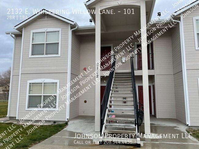 Primary Photo - 2132 E Whispering Willow Ln