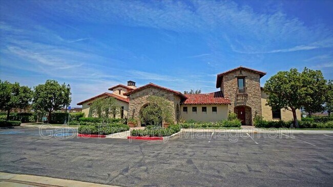 Building Photo - 27210 Valderrama Dr