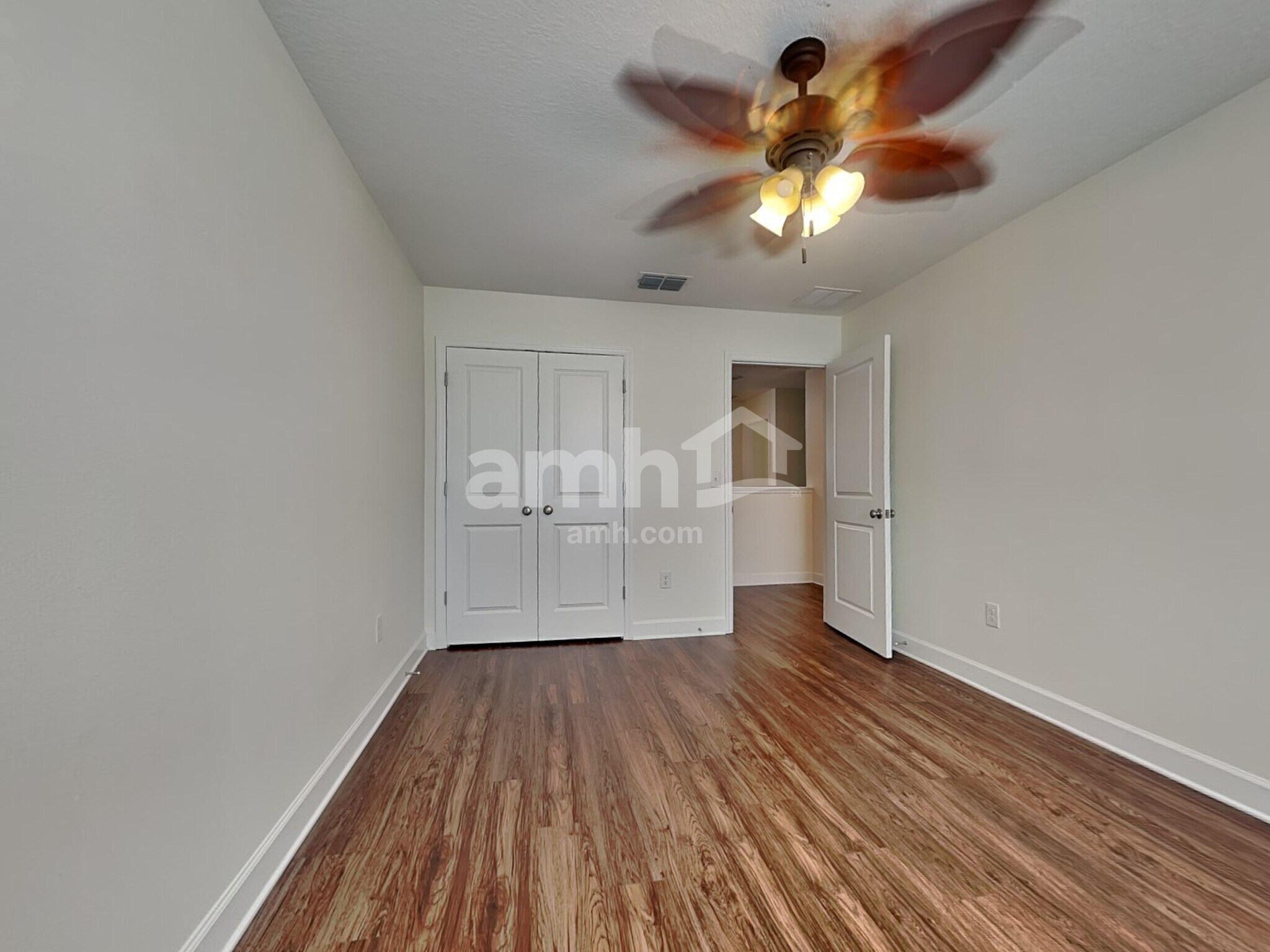 Building Photo - 1017 Island Pond Dr