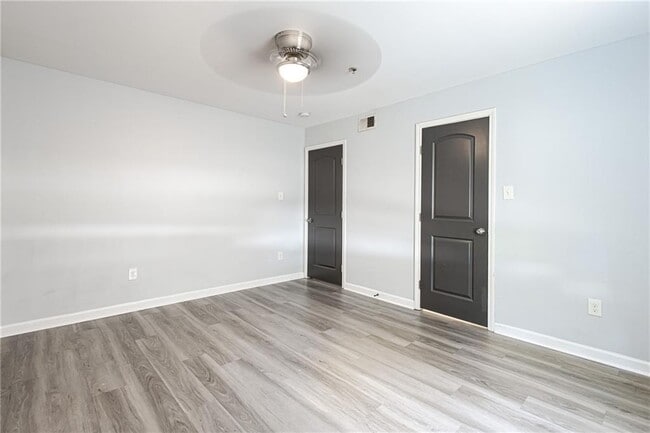 Building Photo - 389 Riverbrook Trail