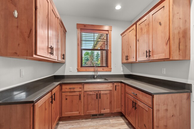 Building Photo - 357 ODonnell Dr