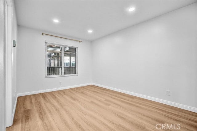 Building Photo - 2032 E Bermuda St