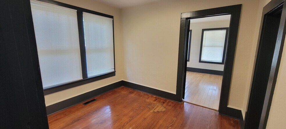 Building Photo - 204 Piney Mountain Rd