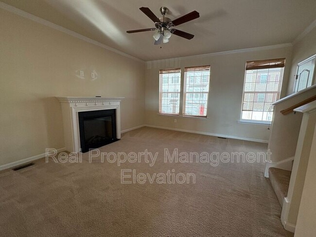 Building Photo - 249 Schramm Loop