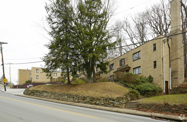 Building Photo - Lincoln Terrace